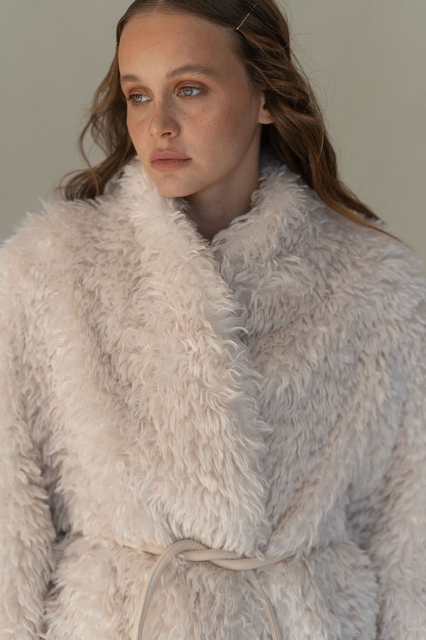 Futro wydłużone mleczne 19421/1 № 4