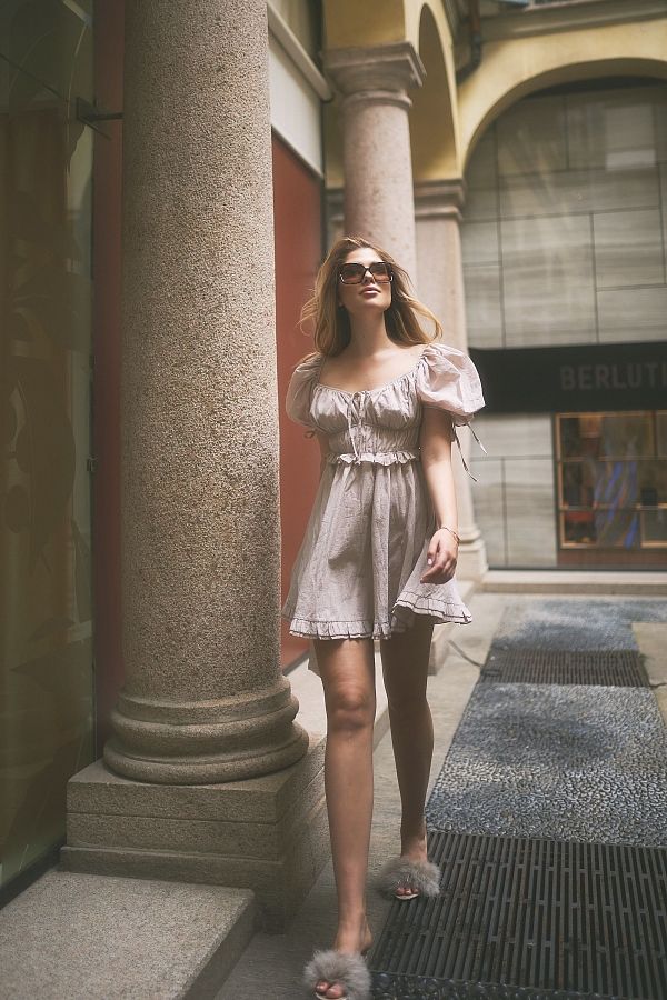 Sukienka z falbankami beżowa DR202401/2 № 4