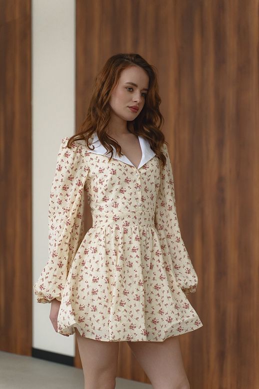 Sukienka z kołnierzykiem jasno-żółta w czerwone kwiaty