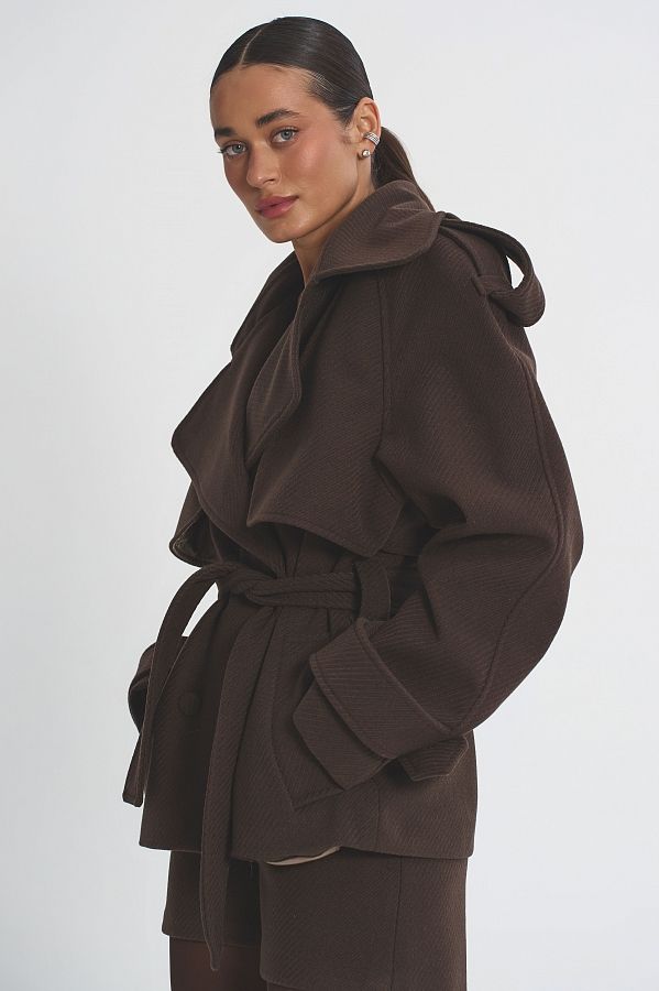 Krótki płaszcz z paskiem brązowy plaszczkr11/05 № 3