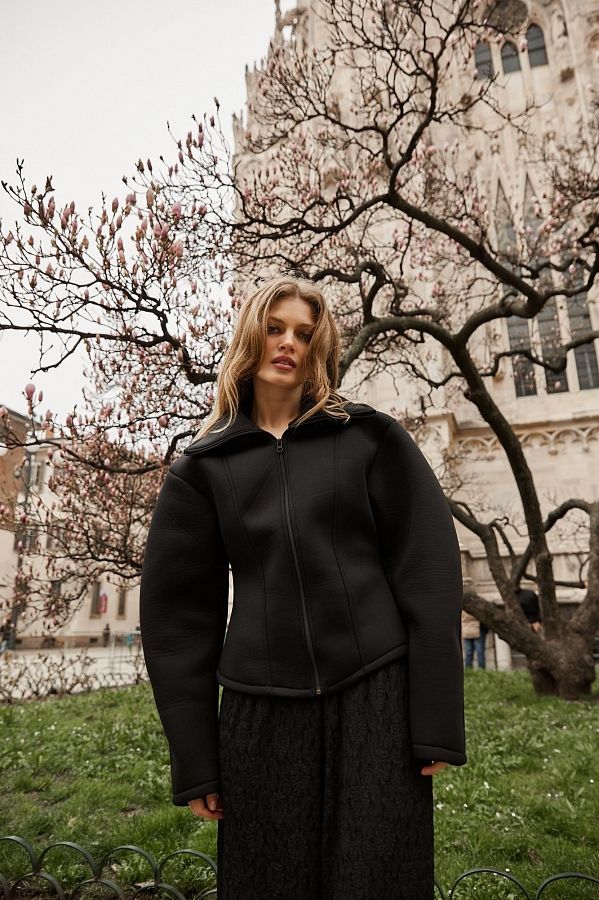 Bomberka z wyprofilowanymi rękawami czarna bomberka06/03 № 4