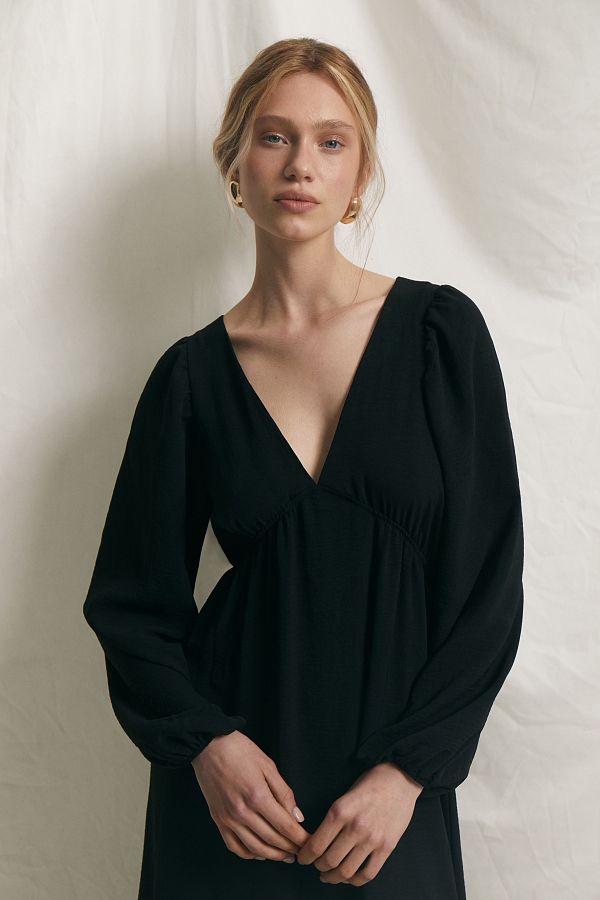 Sukienka maxi z odkrytymi plecami czarna MBPL003/2 № 1