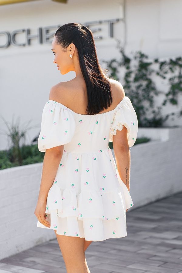 Bawełniana sukienka z krótkimi bufiastymi rękawami mleczna w różowe kwiaty bufiast01/08 № 3