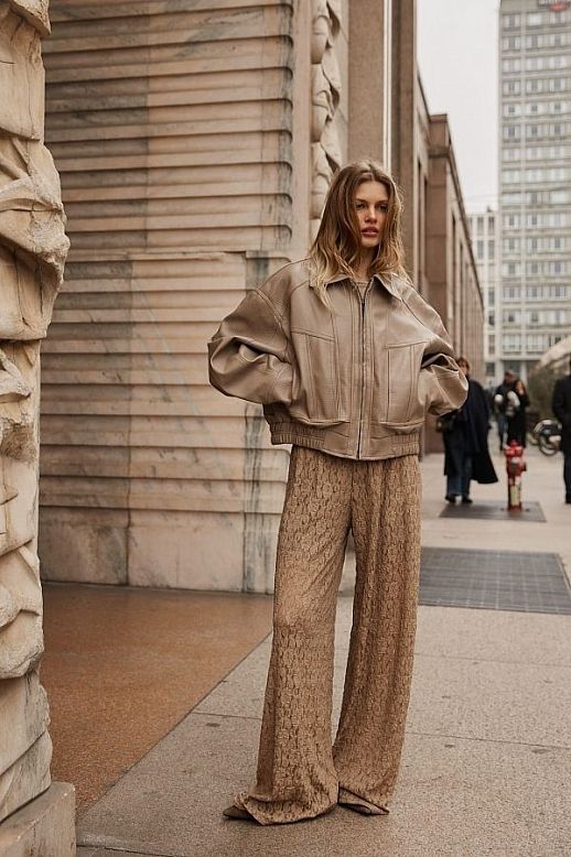 Kurtka oversize skórzana beżowa