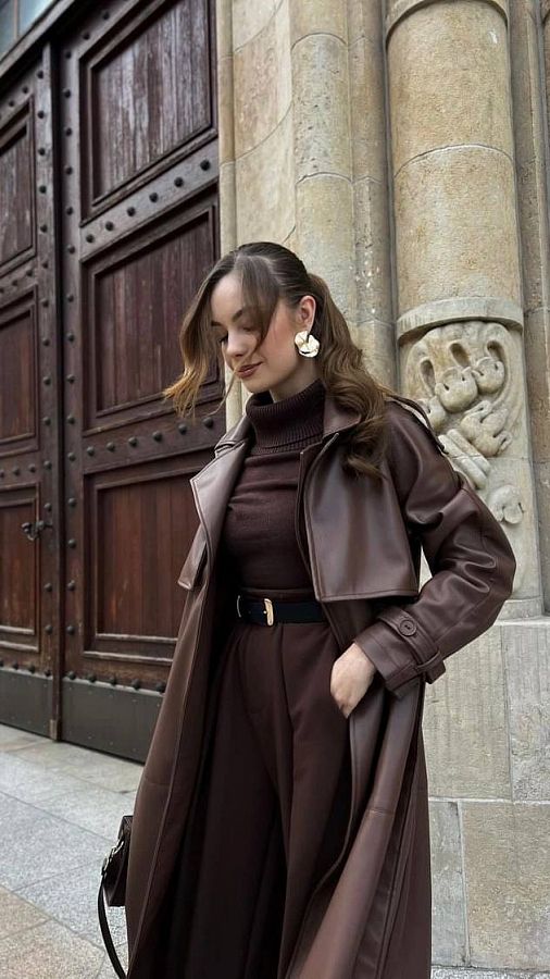 Trencz maxi z eko-skóry na zamszu brązowy С0321/12 #RU#  С0321/12 № 2