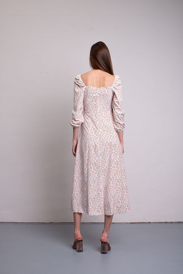 Sukienka midi z rozcięciem, długim rękawem, mleczna, w pomarańczowy kwiaty D0521DR/6 № 6