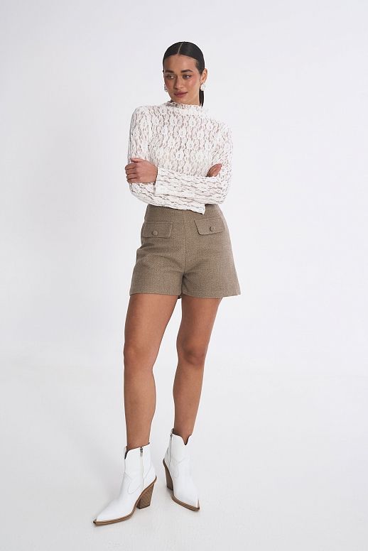 Spodenki wełniane w prążki beżowe