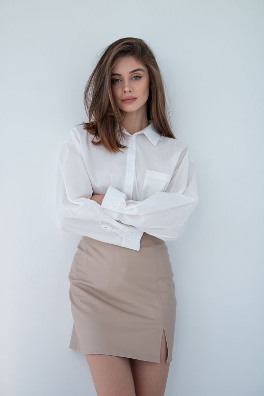 Spódnica mini z ekoskóry beżowa