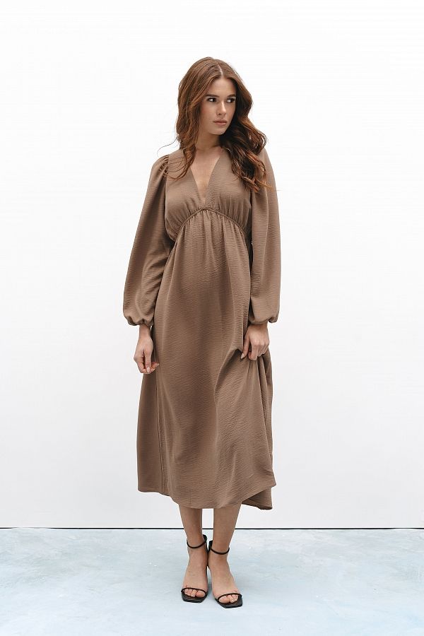 Sukienka maxi z odkrytymi plecami ciemnobeżowa plec05/2 № 1