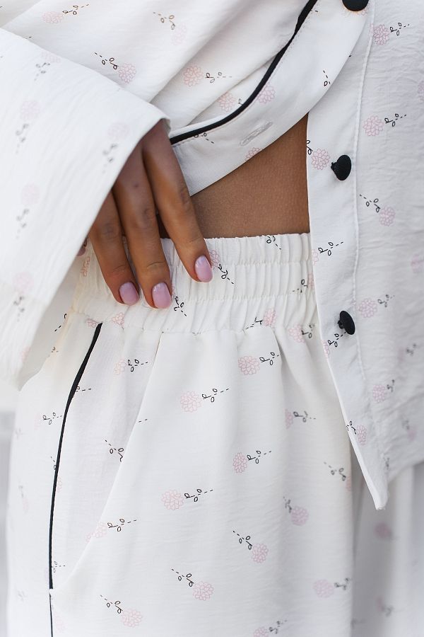 Garnitur biały z czarną lamówką z guzikami lam02/08 #RU#  lam02/08 № 4