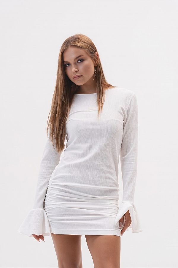 Mini sukienka dopasowana do sylwetki mleczna dopas01/11 № 1