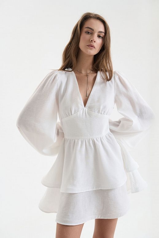 Lniana sukienka z podwójną spódnicą mleczna