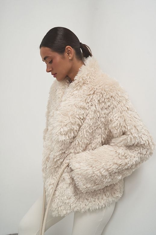 Futro skracane mleczne