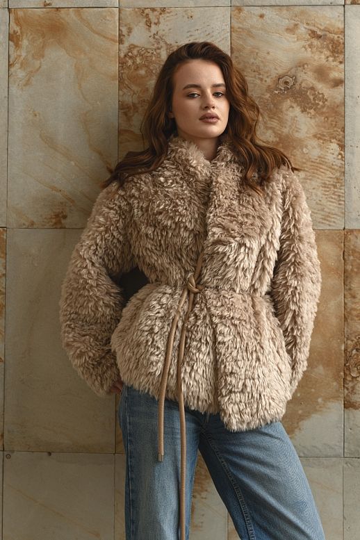 Futro skracane beżowe