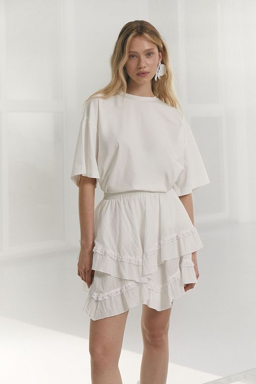 Spódnica mini z koronką mleczna - №2