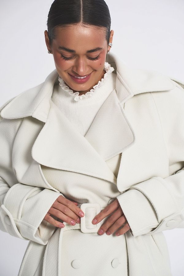 Krótki płaszcz z paskiem biały plaszczkr11/03 № 4