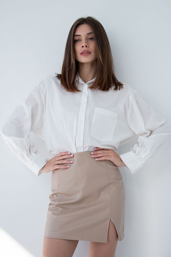 Spódnica mini z ekoskóry beżowa B0222/2 #RU# Spódnica mini z ekoskóry w kolorze beżowym B0222/2 № 2