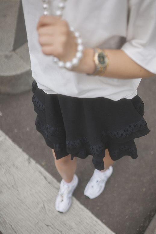 Spódnica mini z koronką czarna - №2
