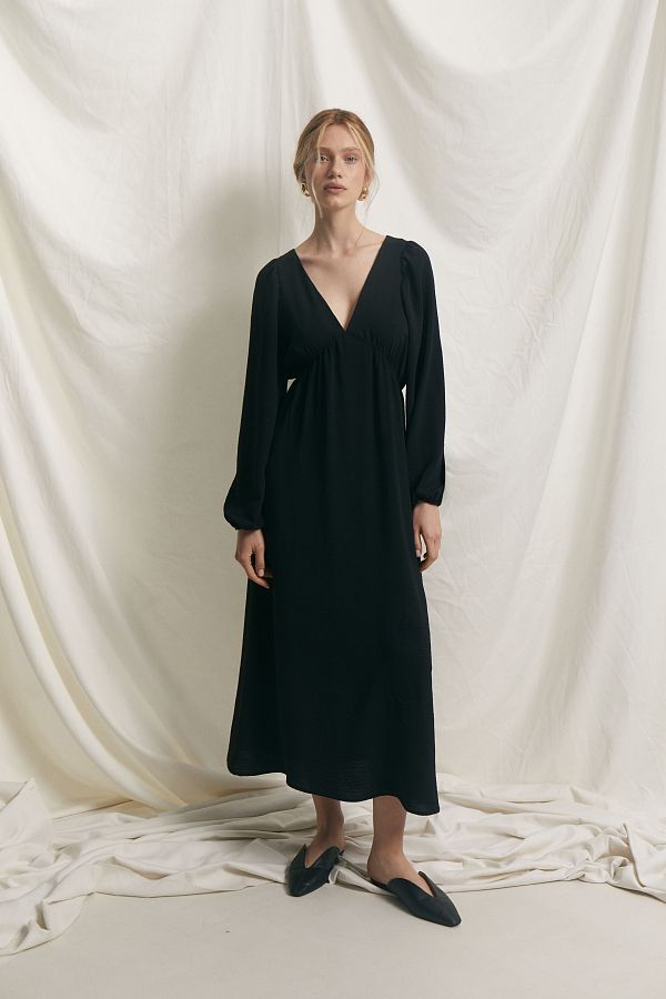 Sukienka maxi z odkrytymi plecami czarna MBPL003/2 № 2