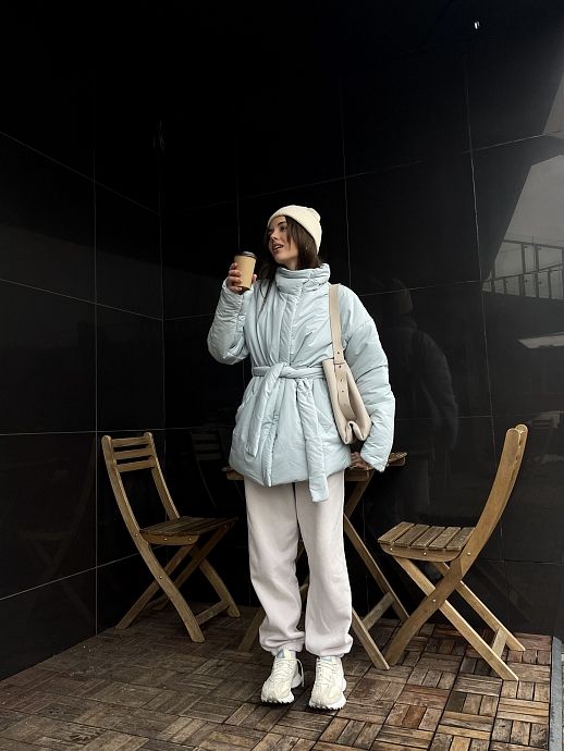 Kurtka z paskiem na zapięcie w kolorze niebieskim - №2