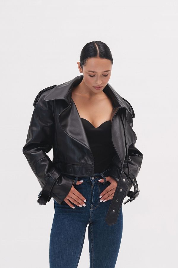 Krótki trrencz z eko-skóry czarny prem09/04 № 3